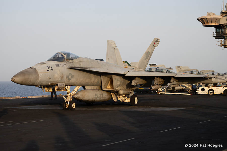 F/A-18E a/c-314 VFA-131